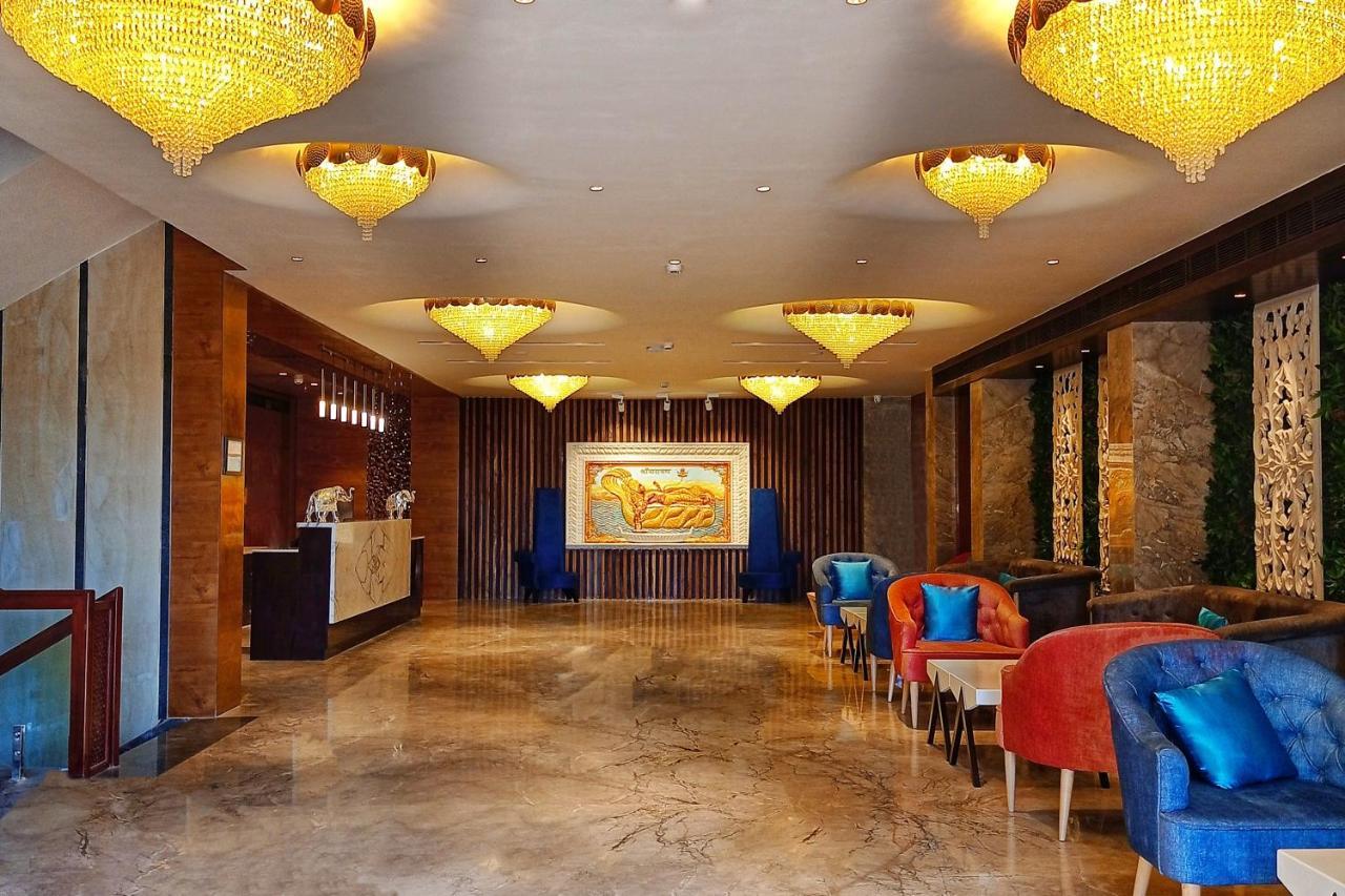 Howard Johnson By Wyndham Udaipur Roop Nagar エクステリア 写真