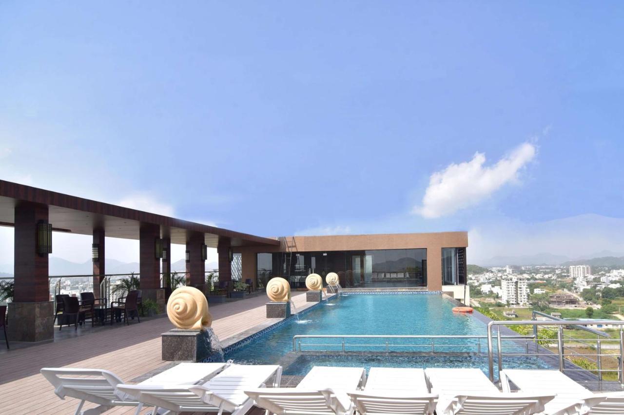 Howard Johnson By Wyndham Udaipur Roop Nagar エクステリア 写真