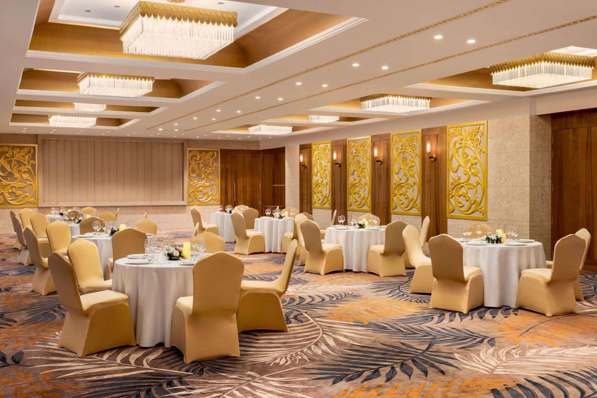 Howard Johnson By Wyndham Udaipur Roop Nagar エクステリア 写真